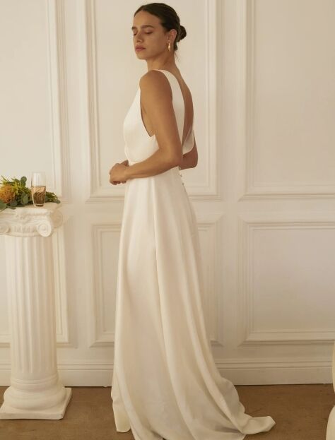 slow fashion wedding dress Huinee Wedding Dress main image 1