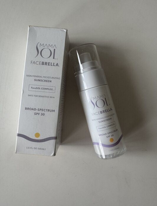 Mama Sol Facebrella 100% Mineral Moisturizing Sunscreen SPF 30 bottle and box.