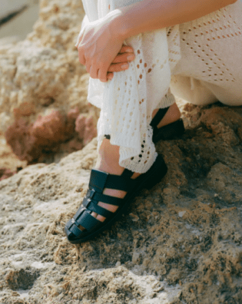 summer capsule wardrobe alohas